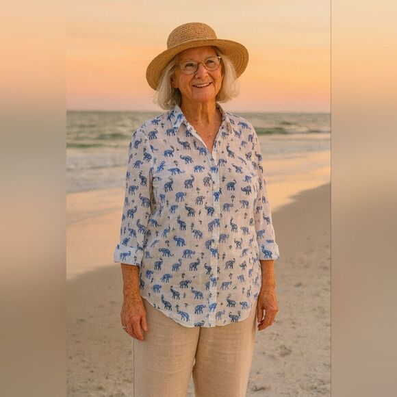 Chico’s Button Up Shirt Elephant Print Lightweight 3/4 Sleeve XL White Blue - Picture 1 of 6